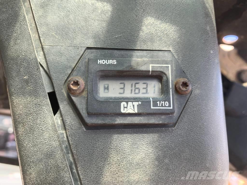 CAT 277 Schrankladers