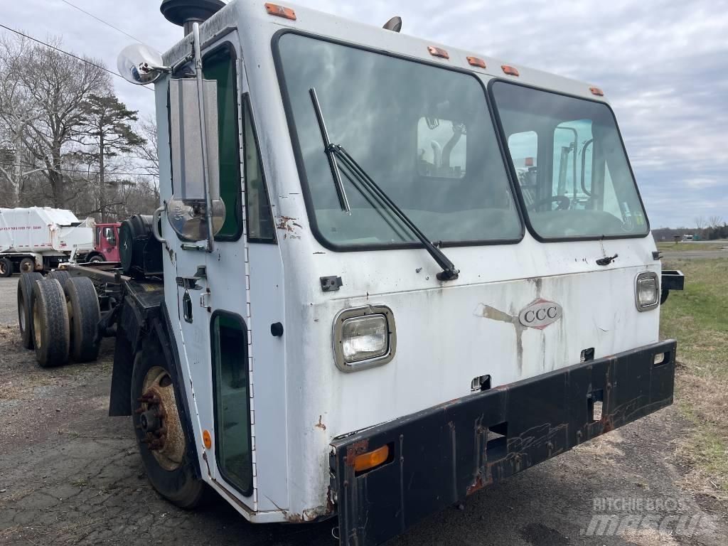 CCC LOW ENTRY Chassis met cabine