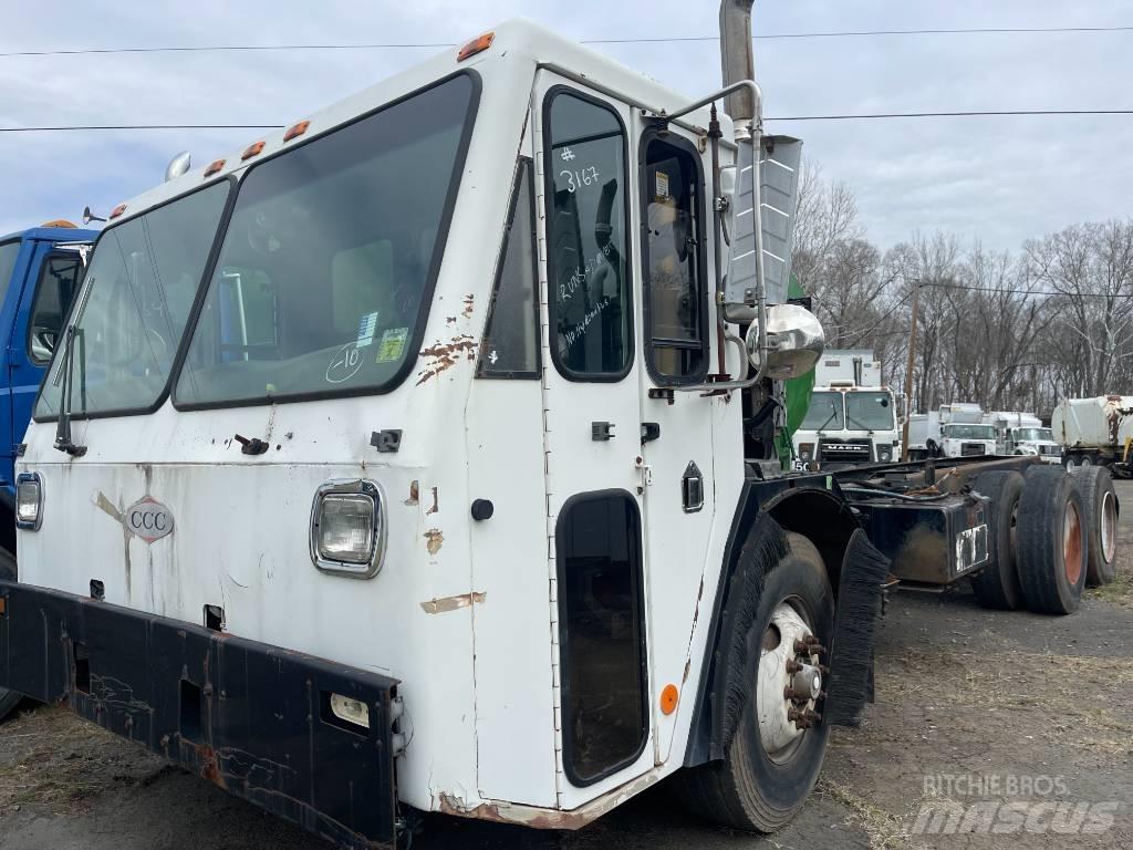 CCC LOW ENTRY Chassis met cabine