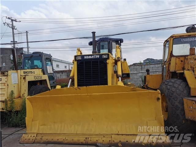 Komatsu D85-21 Rupsdozers