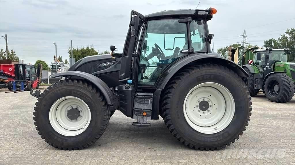 Valtra N155 ED Tractoren