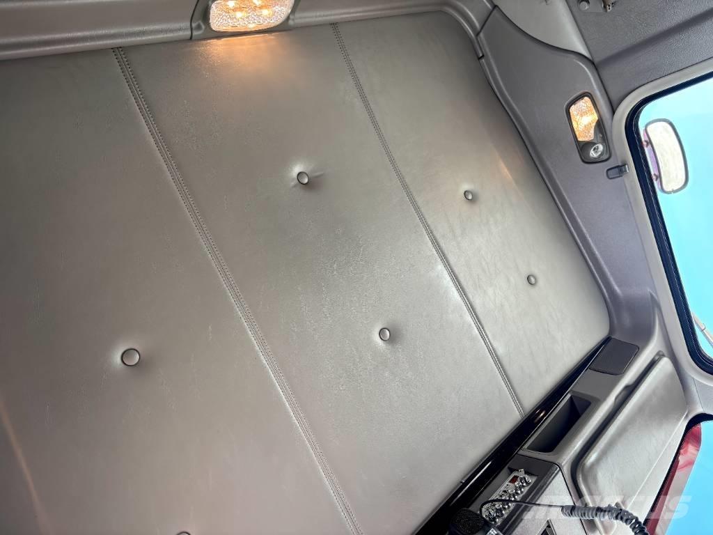 Kenworth W 900 Trekkers