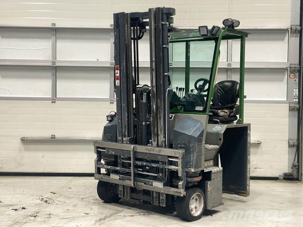 Combilift CBE2500 Zijlader