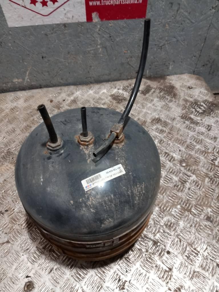 MAN TGX  81514010228 Remmen