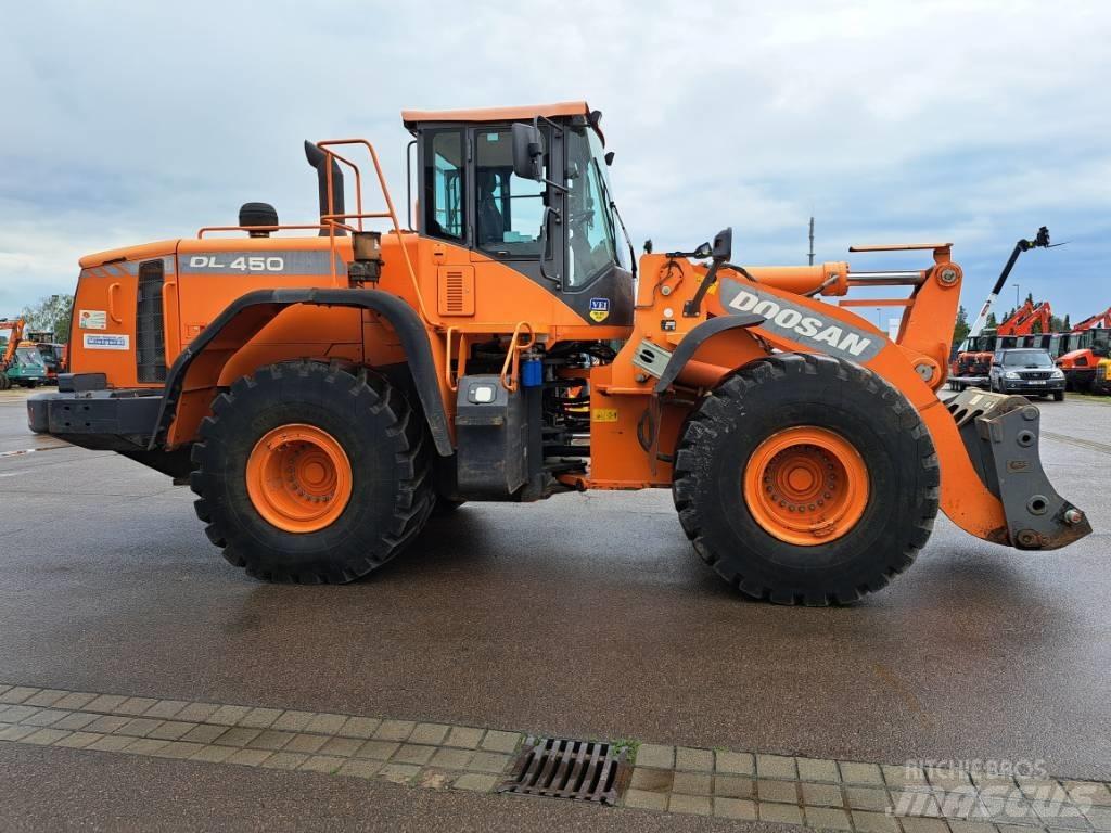Doosan DL 450-3 Wielladers
