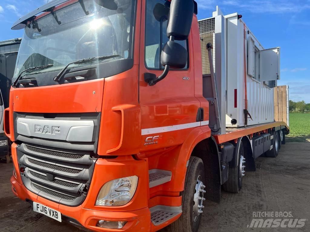 DAF CF 400 Vrachtwagen met vlakke laadvloer en lier