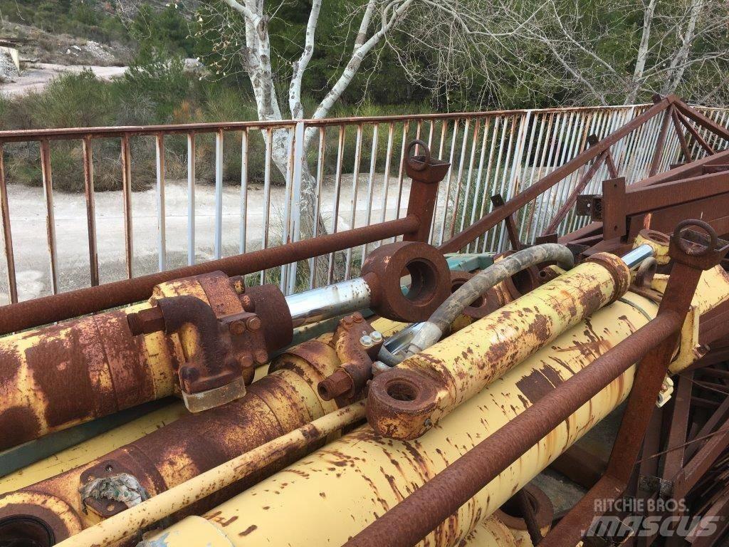 CAT 5080 Rupsgraafmachines