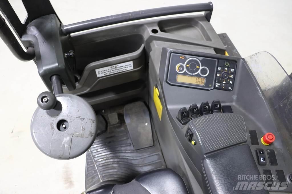 Atlet UMS160D Reachtruck voor hoog niveau