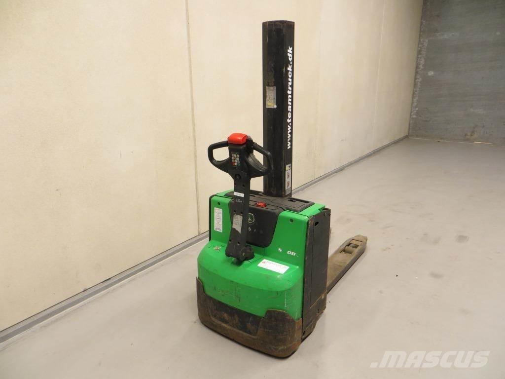 Cesab S208L Zelfrijdende stapelaars