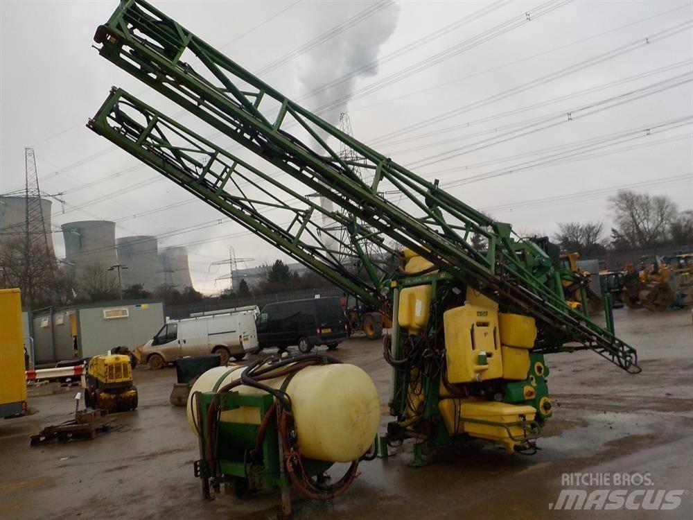 John Deere 510 Getrokken spuitmachines