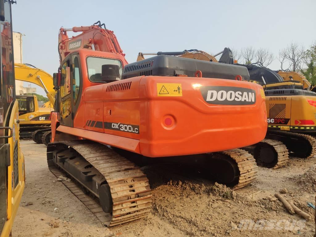 Doosan dx300 Rupsgraafmachines