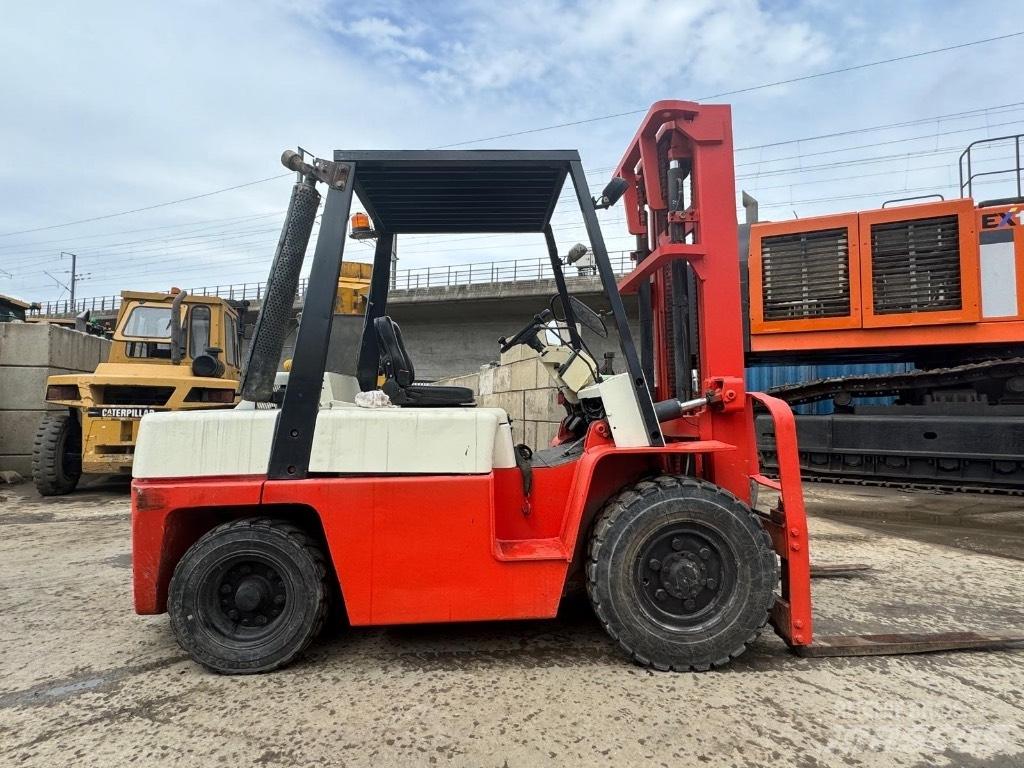 Nissan WF03A35U Diesel heftrucks