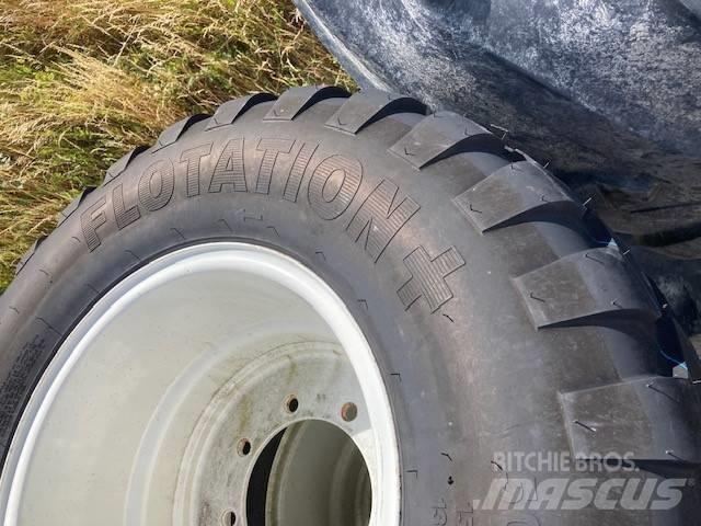 Vredestein 500/55R20 Banden, wielen en velgen