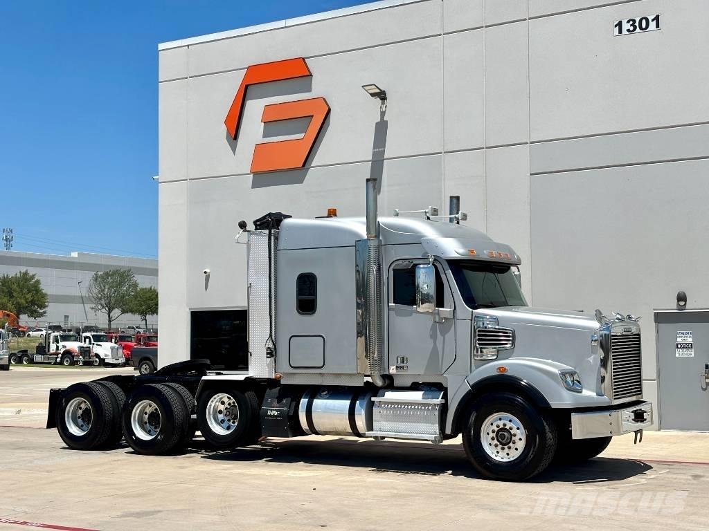 Freightliner SD 122 Trekkers