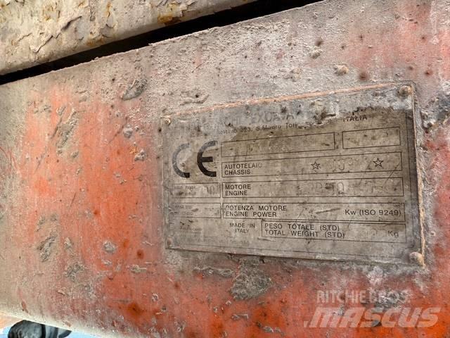 Hitachi EX 455 LC Rupsgraafmachines