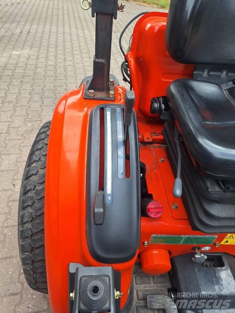 Kioti CK2810 HST Tractoren