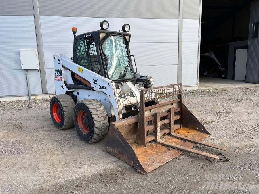 Bobcat A 220 Schrankladers