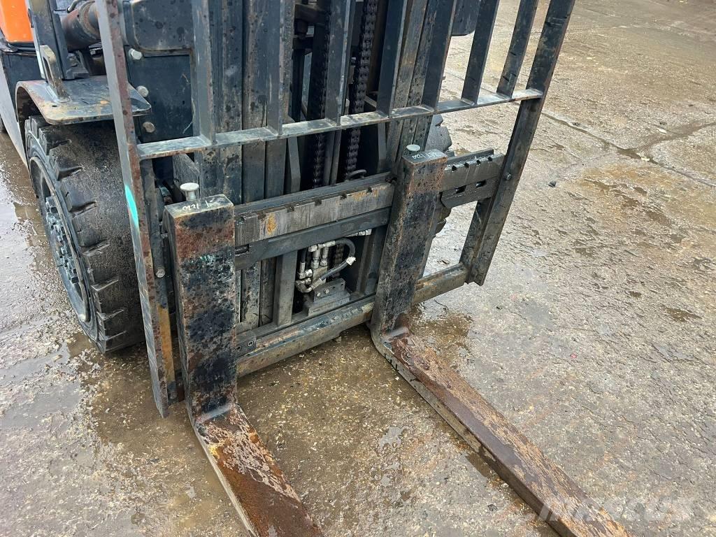 Doosan D 30 GP Diesel heftrucks