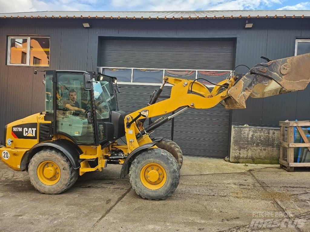 CAT 907M Wielladers