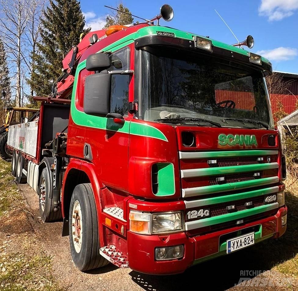 Scania P 124 GB Vlakke laadvloer met kraan