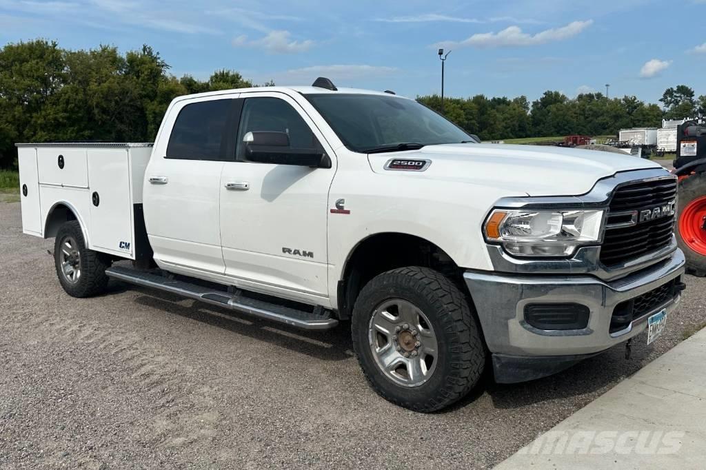 RAM 2500 Big Horn Bestelwagens met open laadbak