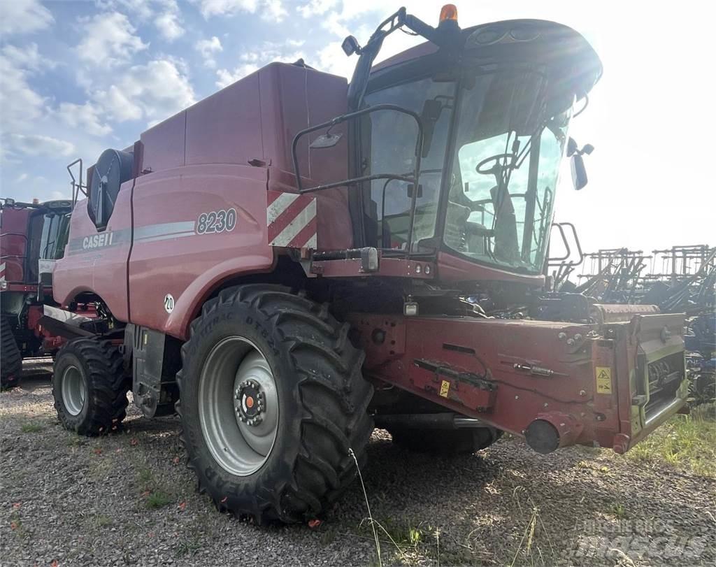 Case IH 8230 AF Maaidorsmachines