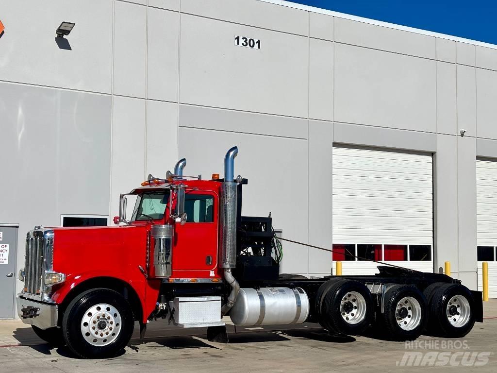 Peterbilt 388 Trekkers