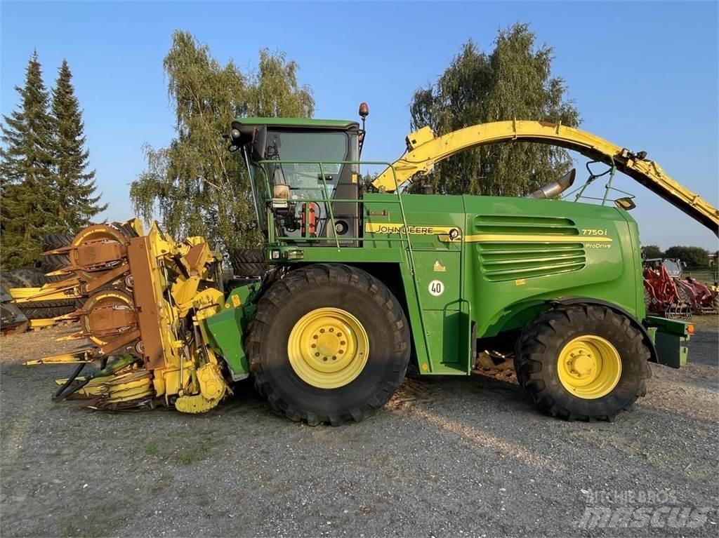 John Deere 7750 Zelfrijdende veldhakselaars