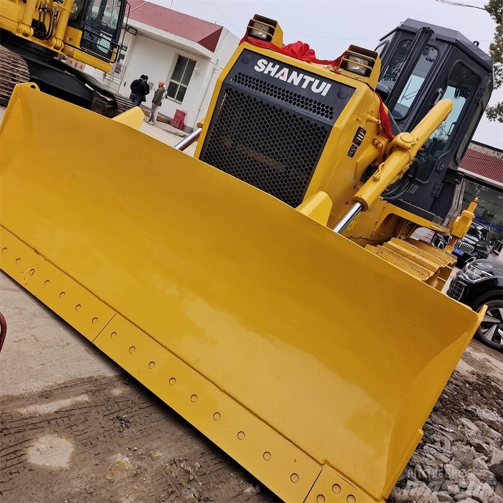 Shantui SD 16 Rupsdozers