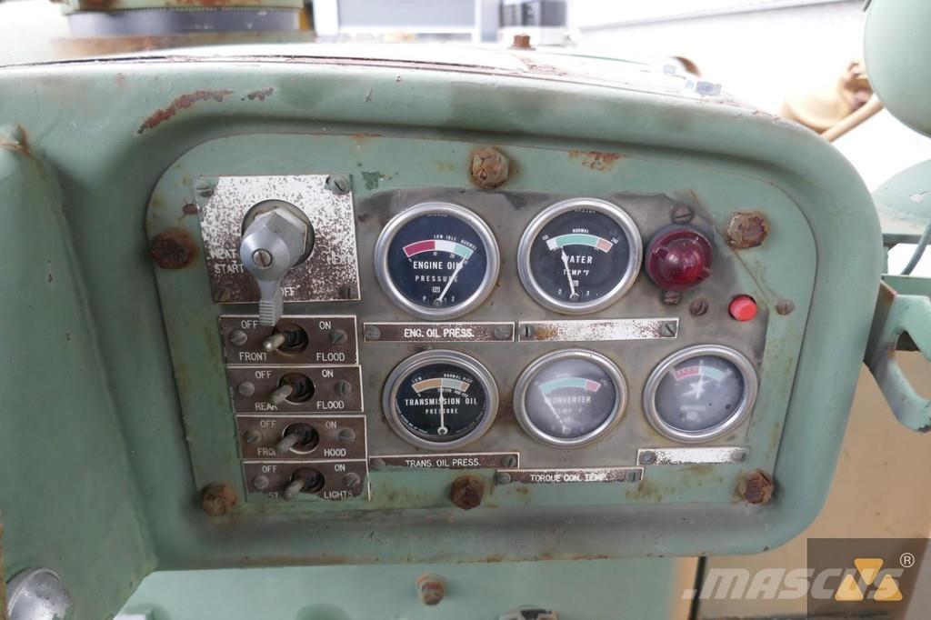 CAT D7F Ex-army Rupsdozers