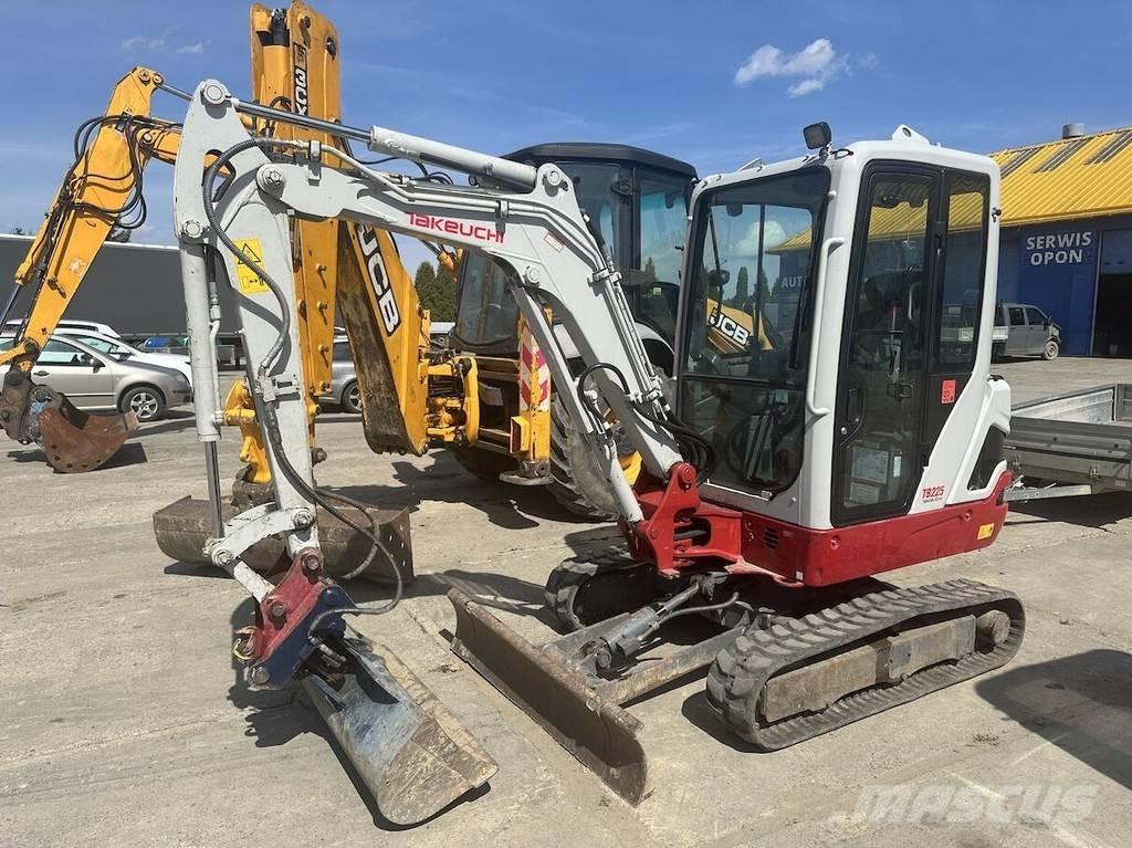Takeuchi TB225 Minigraafmachines < 7t