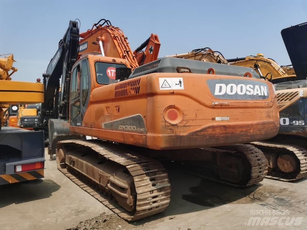 Doosan DX 300 LC Rupsgraafmachines