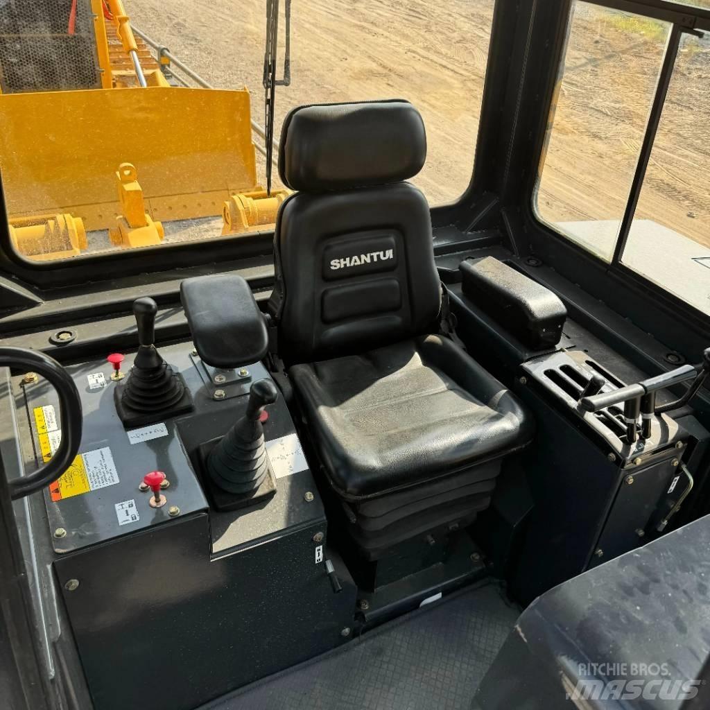 Shantui SD 22 Rupsdozers
