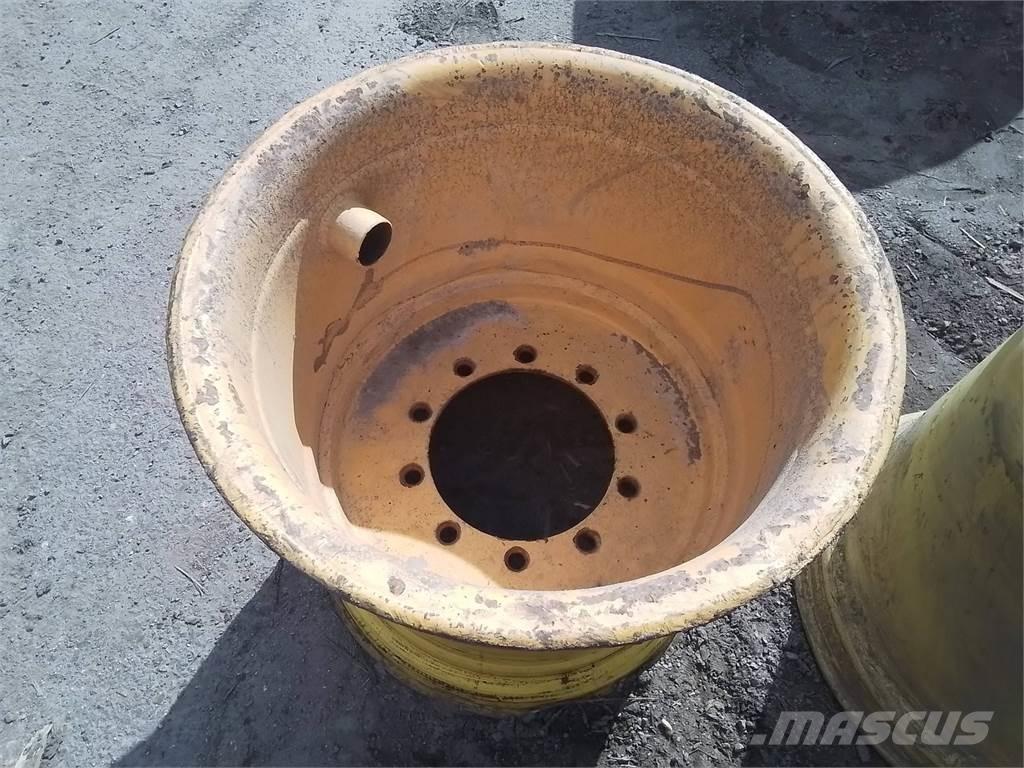 Ösa 250 24x26,5 Banden, wielen en velgen