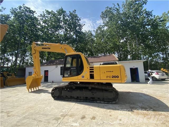 Komatsu PC200-6 Rupsgraafmachines