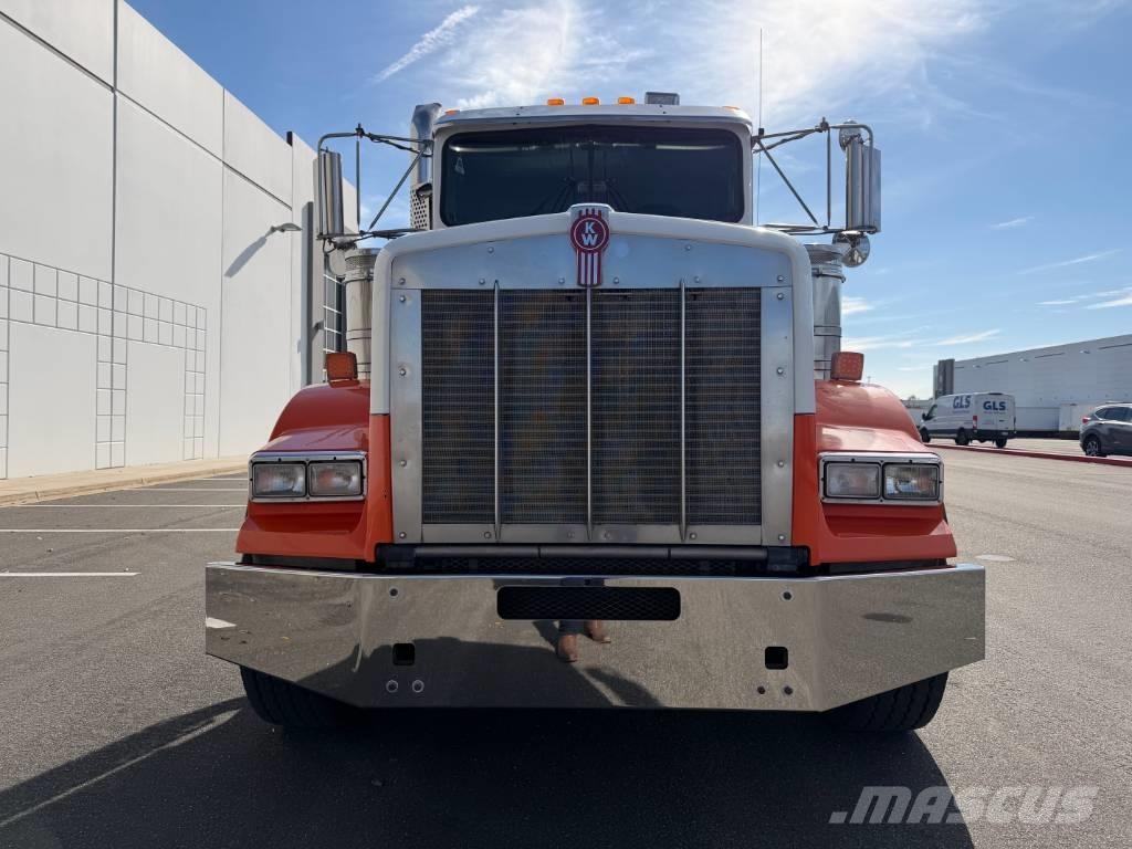 Kenworth T 800 Trekkers