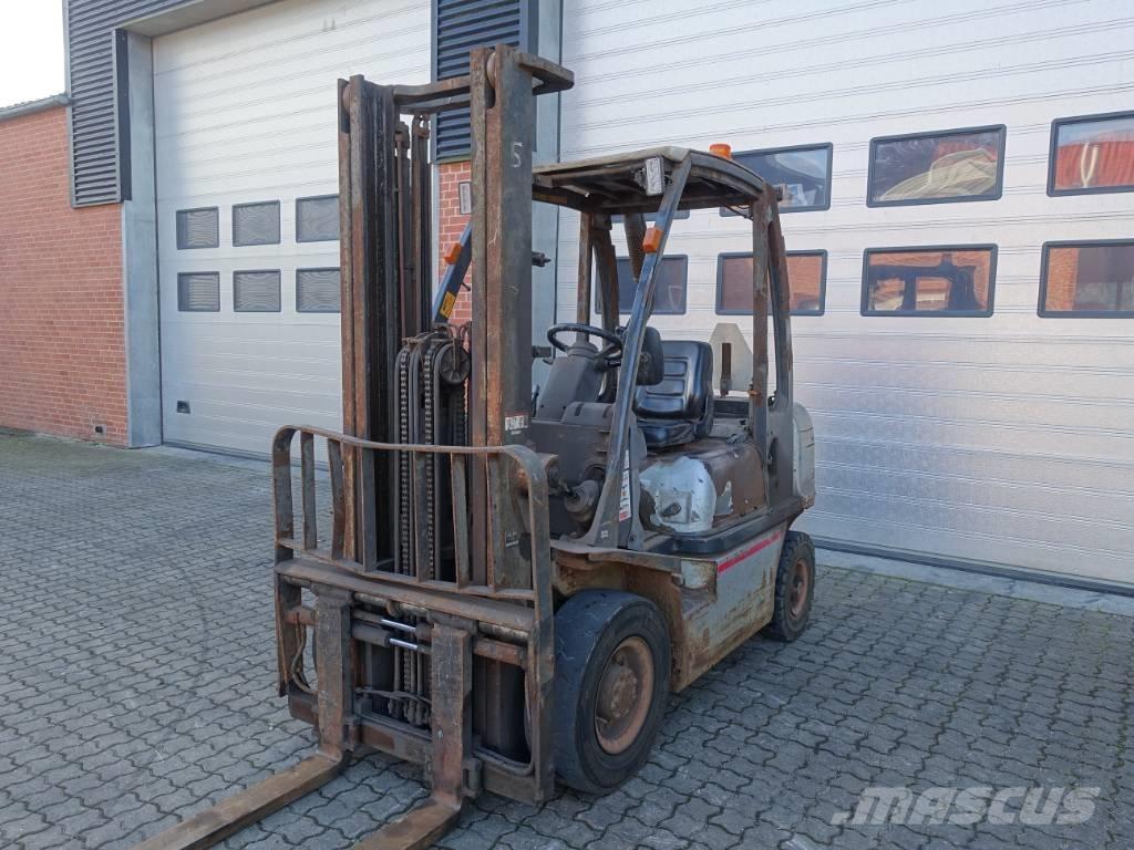 Nissan Y1D2A200 Diesel heftrucks
