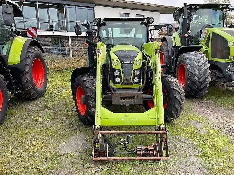 CLAAS Arion 420 Tractoren