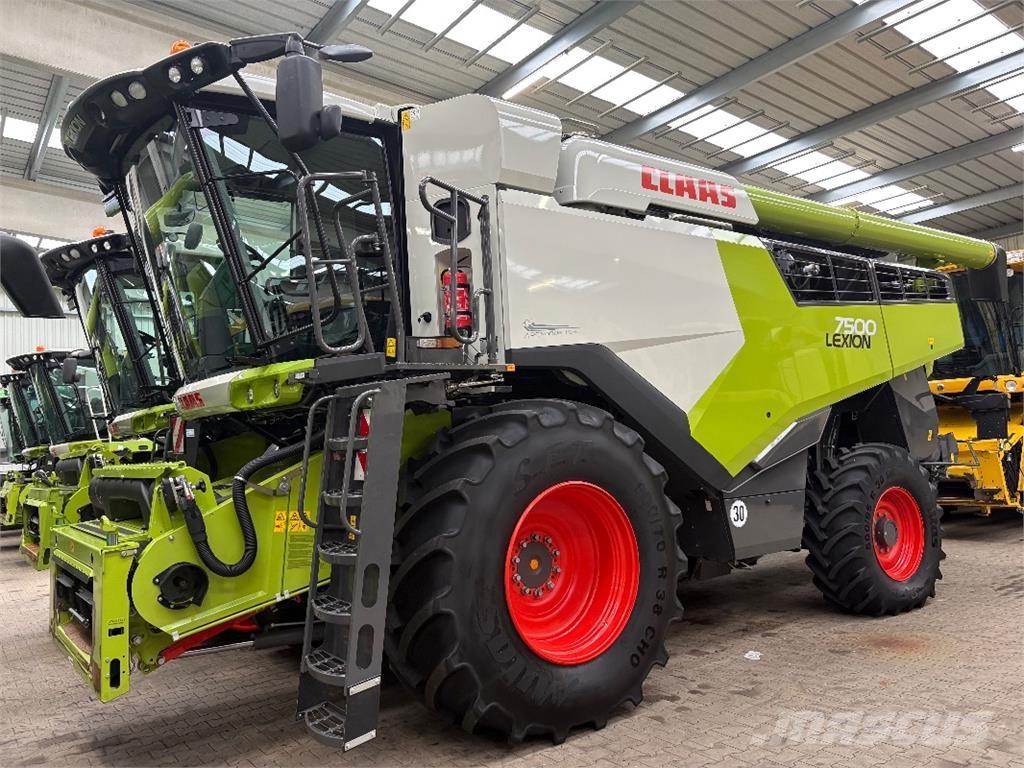 CLAAS LEXION 7500 Maaidorsmachines