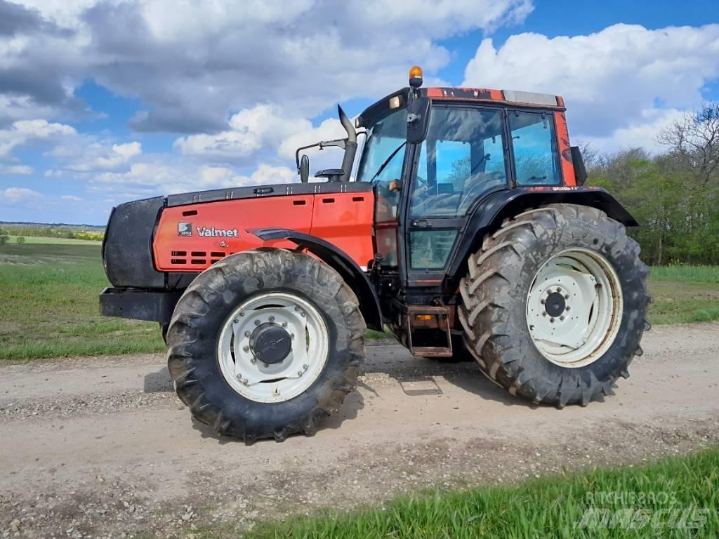 Valmet 8450 Tractoren