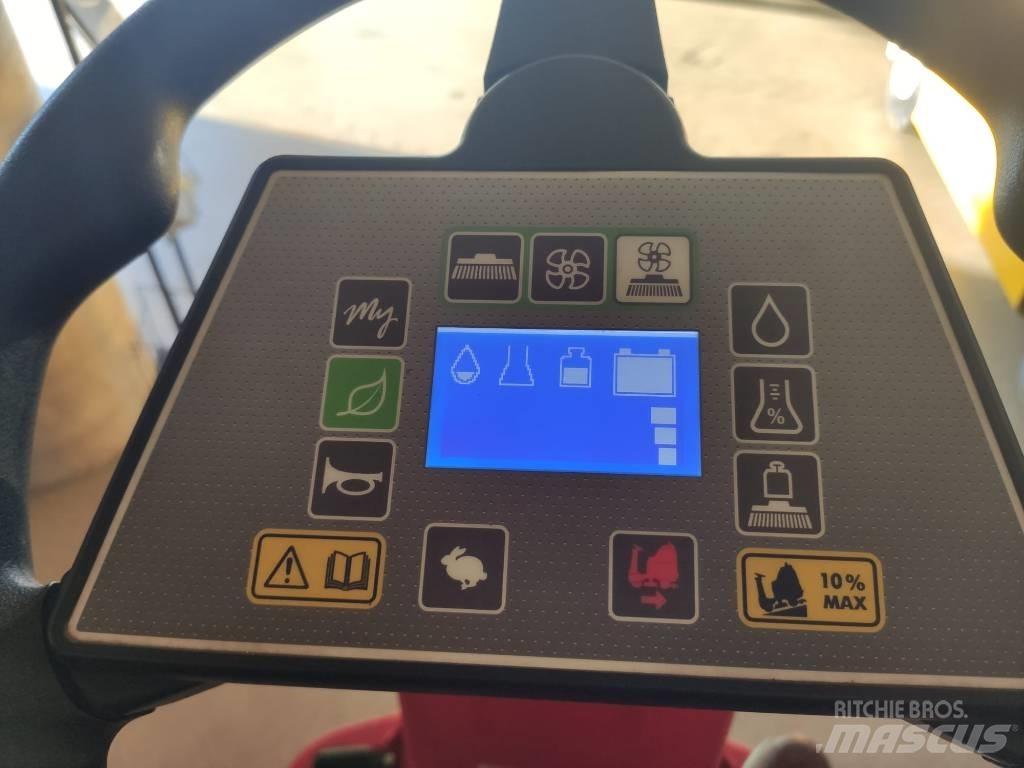 RCM GIGA Schrobzuigmachines