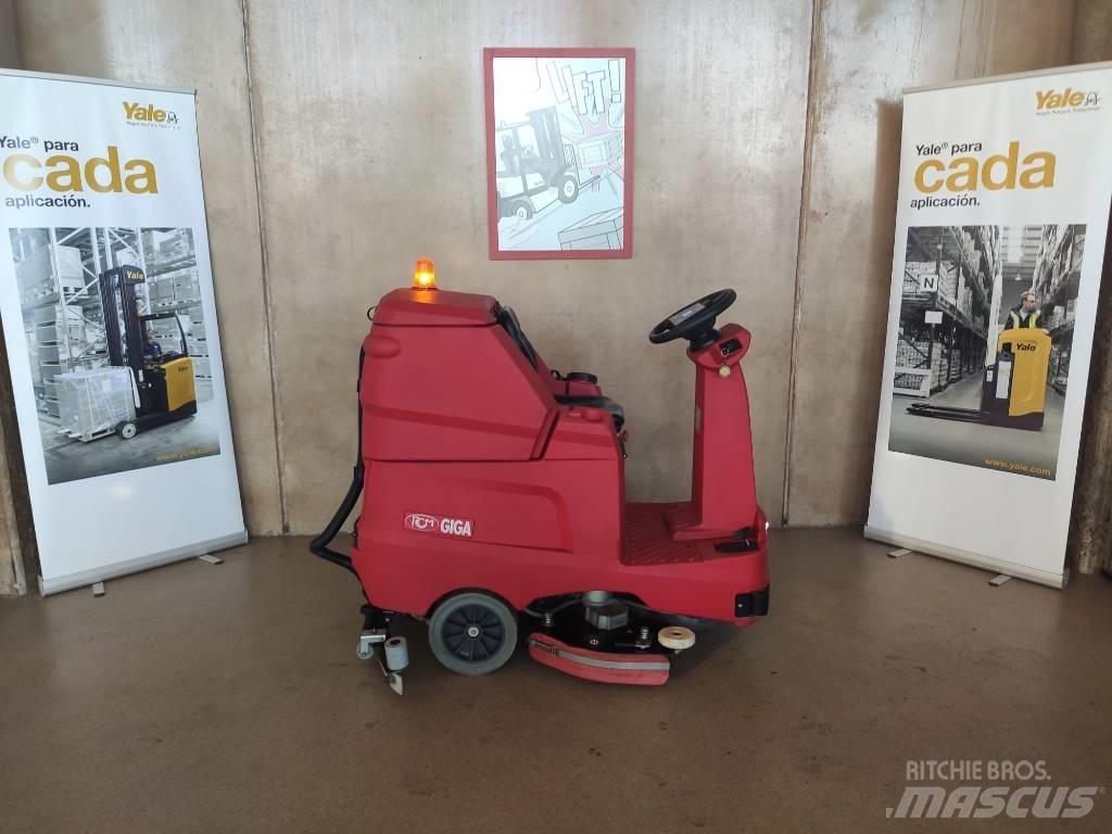 RCM GIGA Schrobzuigmachines