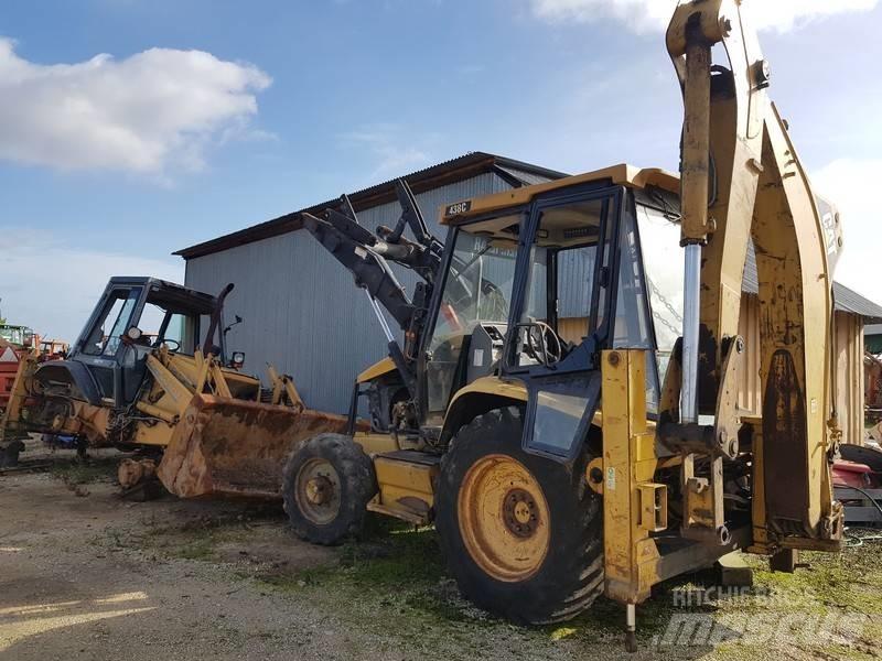CAT 438C Gieken en dippers