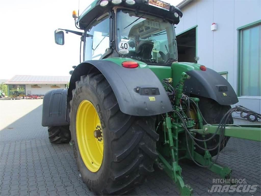 John Deere 8370R Tractoren