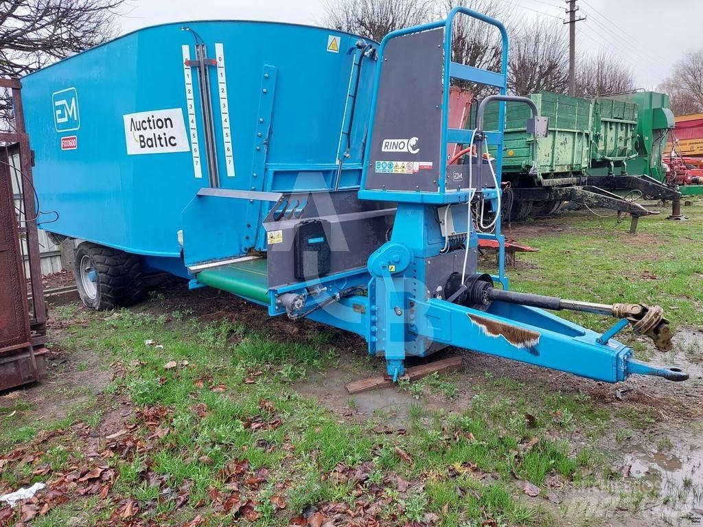  EUROMILK FXX 1600 Mengvoedermachines