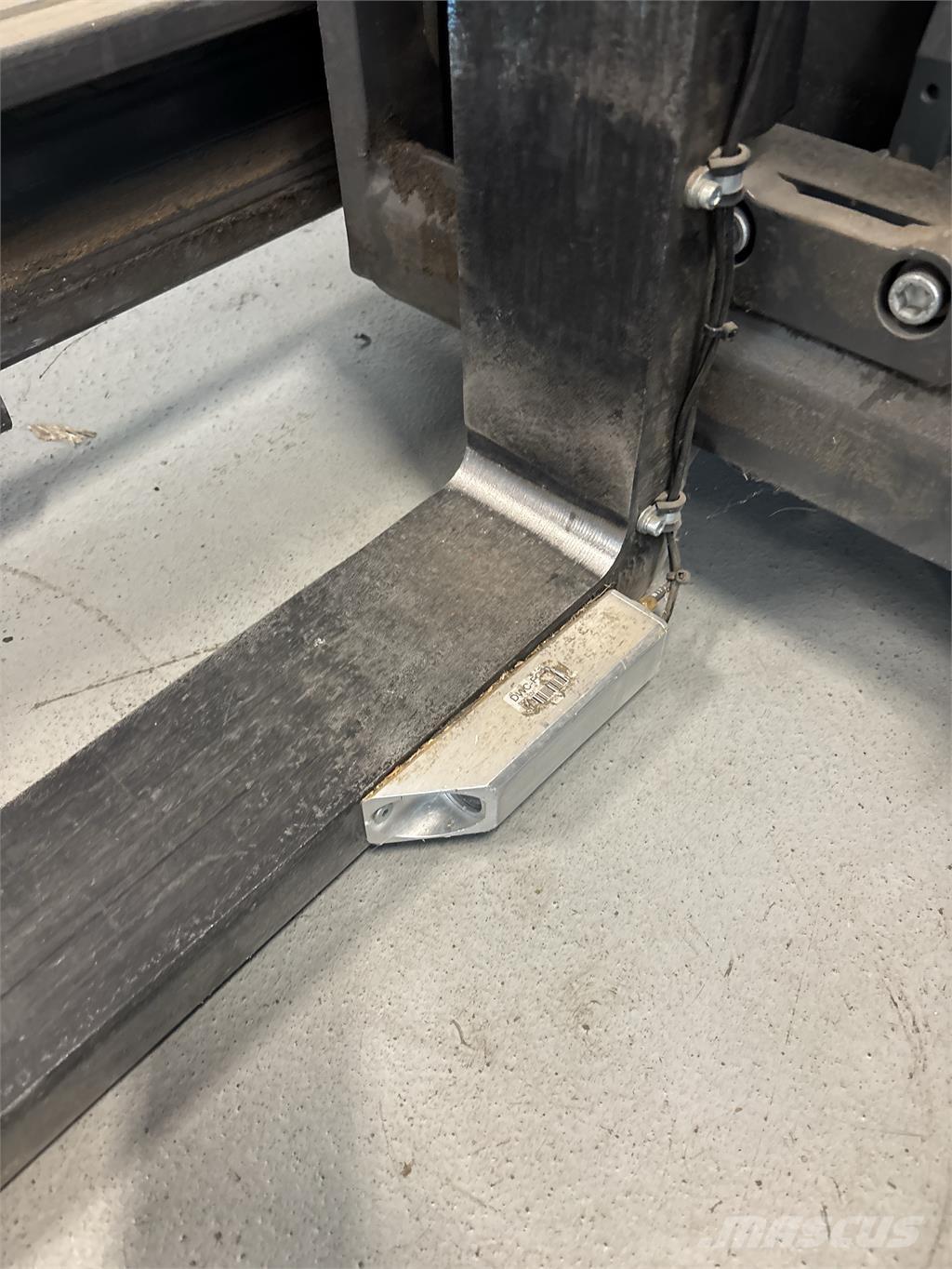 Atlet ULS140 Reachtruck voor hoog niveau