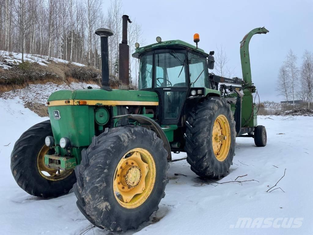 John Deere 4240 S Tractoren