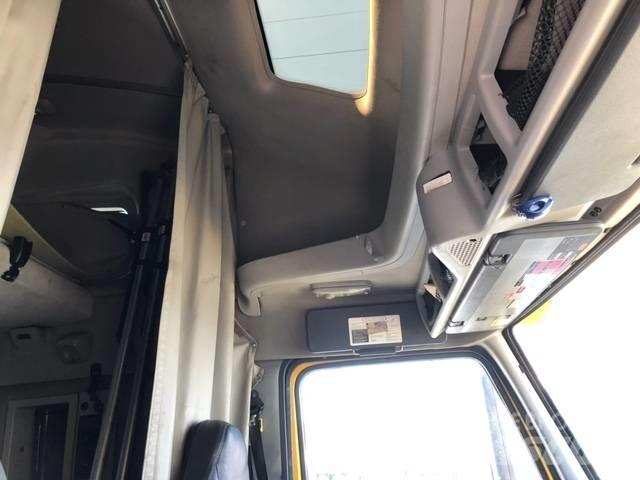Volvo VNL Trekkers