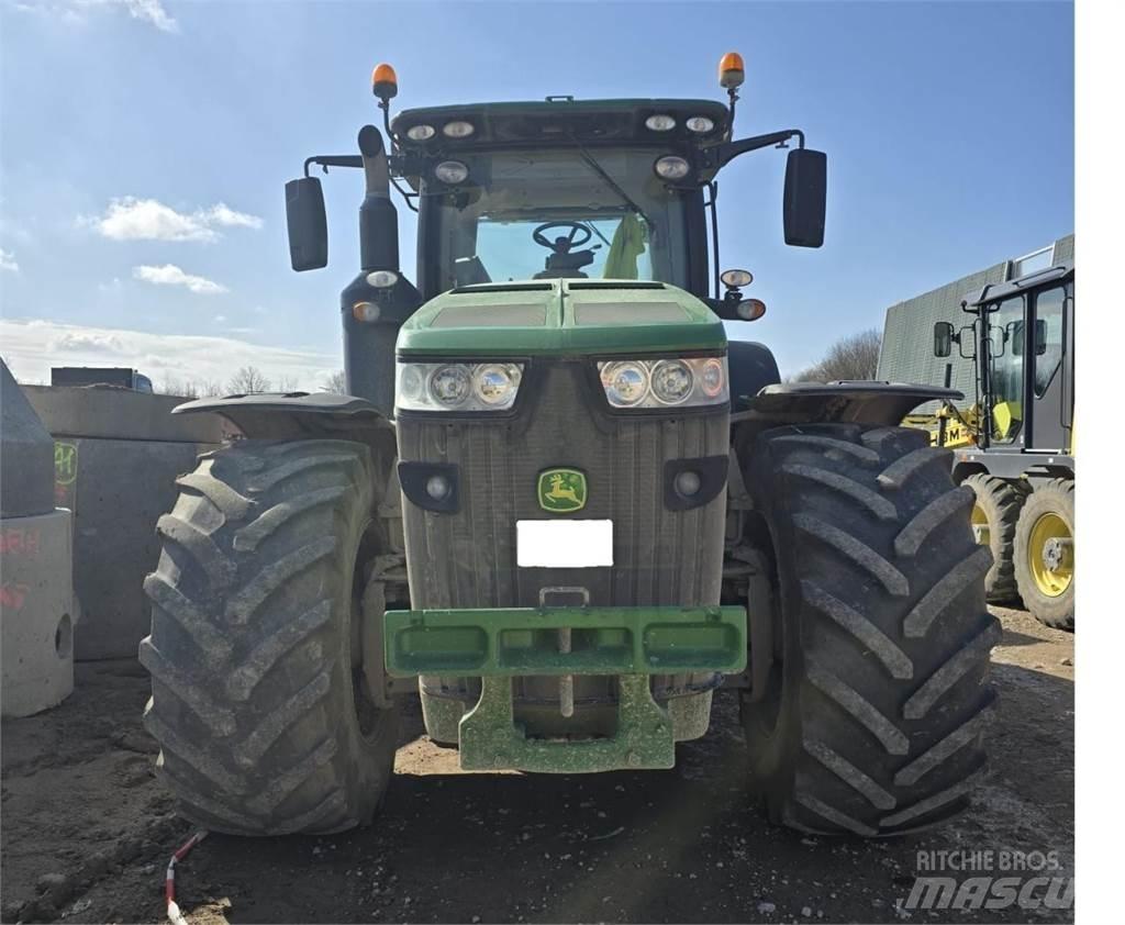 John Deere 8370R Tractoren