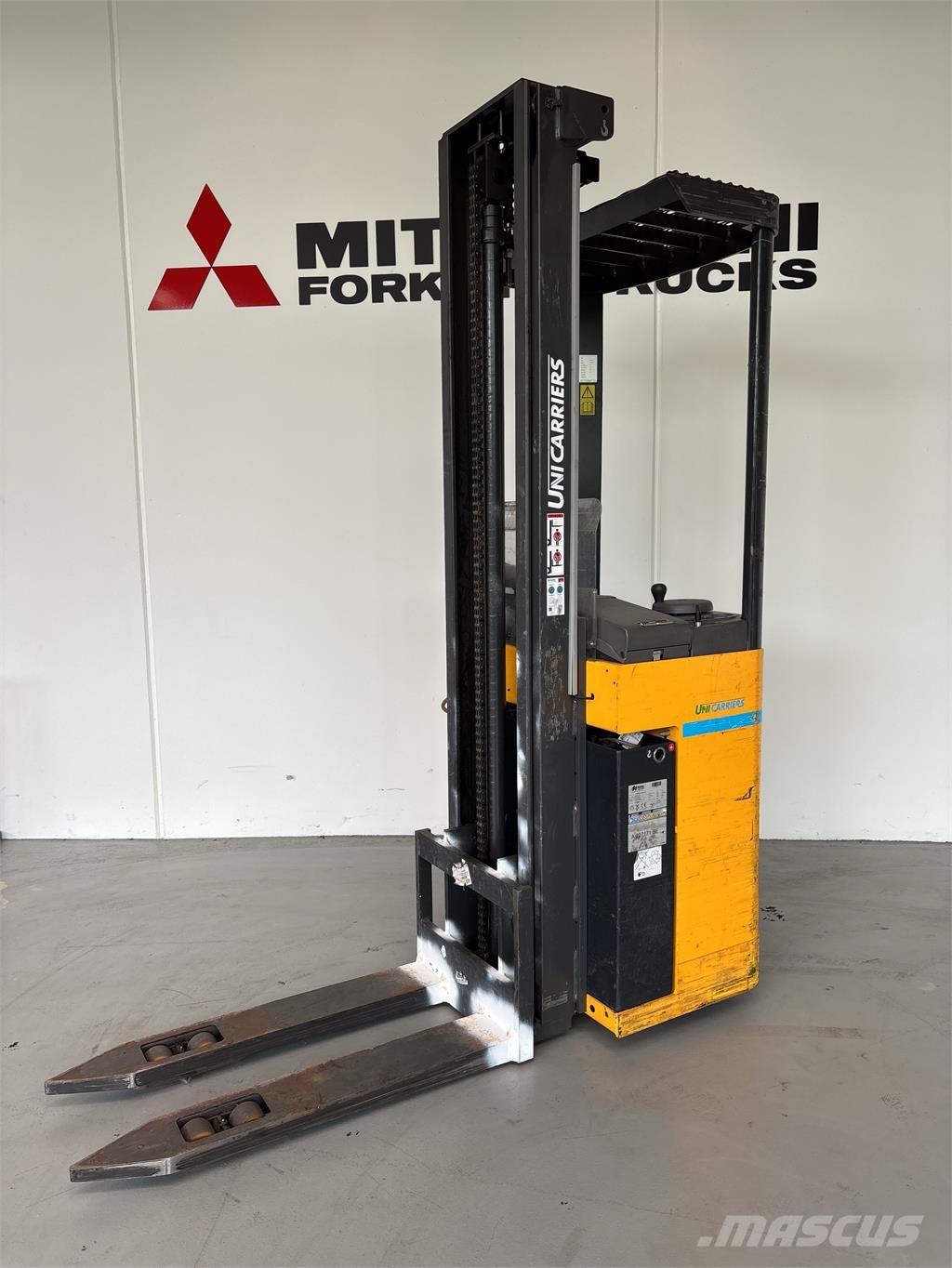 Atlet A160 Zelfrijdende stapelaars